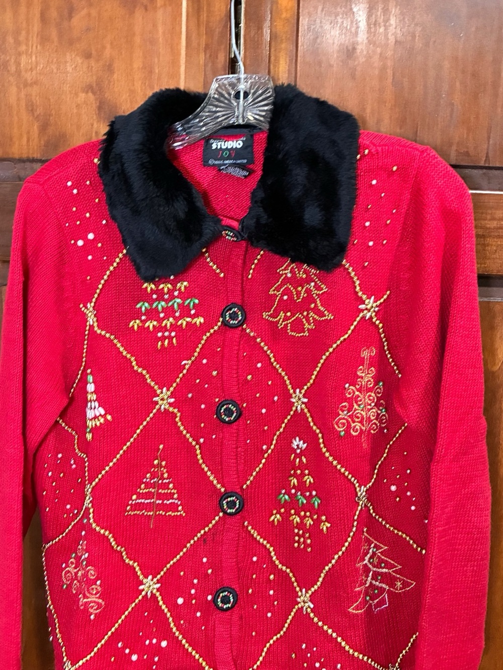 Studio 10 vintage Red Embellished Holiday Cardigan with Black Faux Fur Collar MP